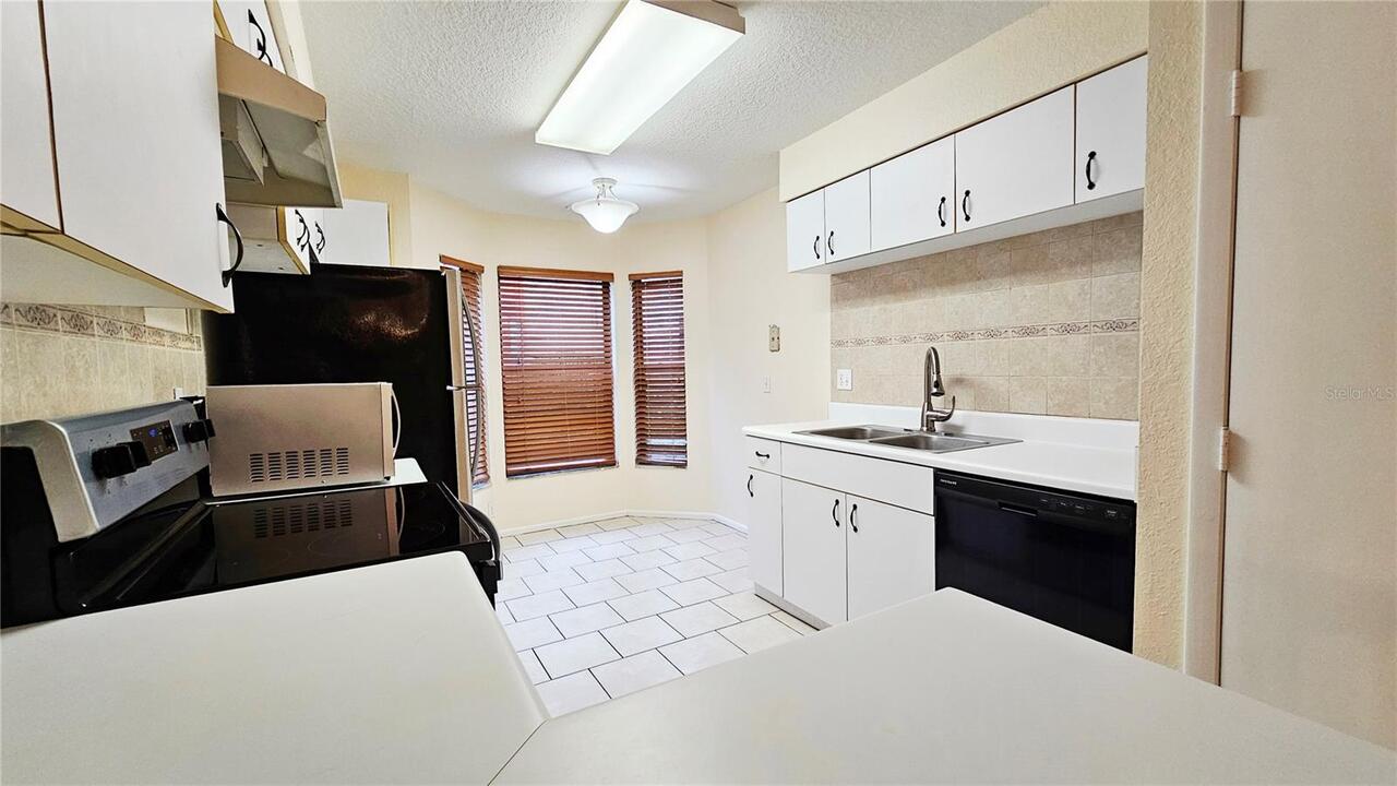 Listing Photo 8