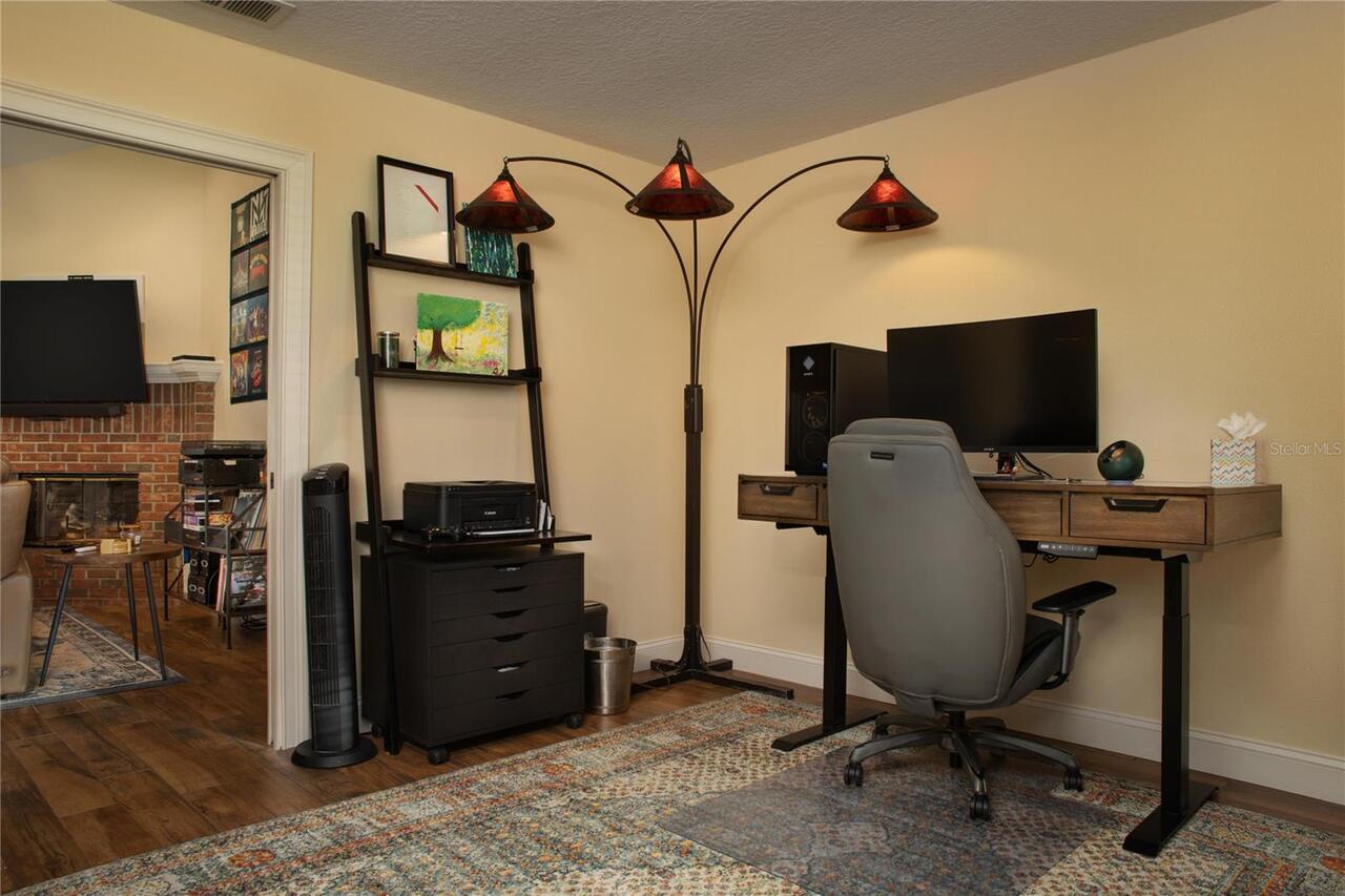 Listing Photo 14
