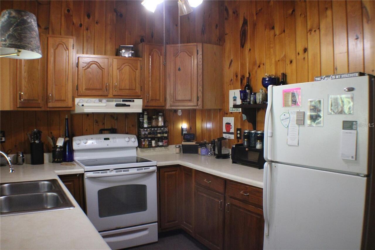 Listing Photo 6
