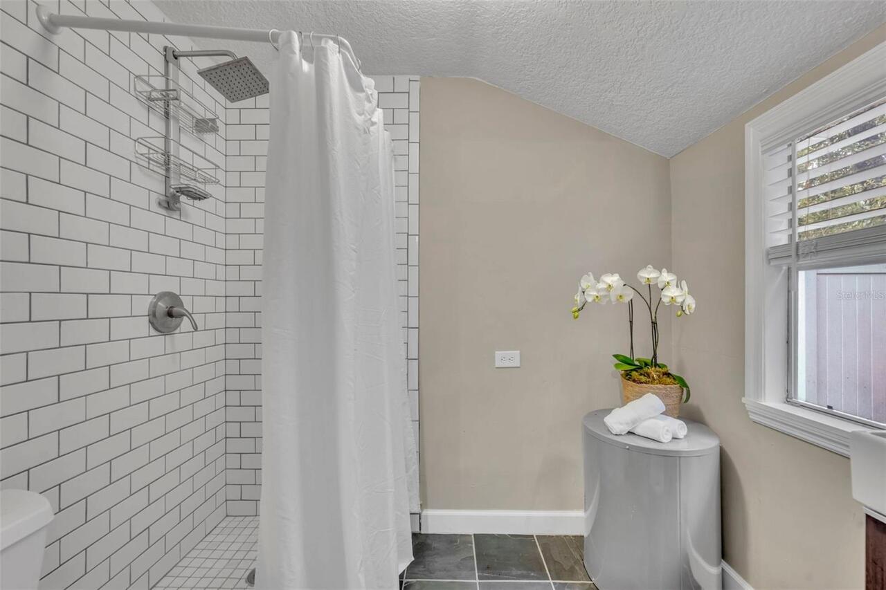 Listing Photo 37