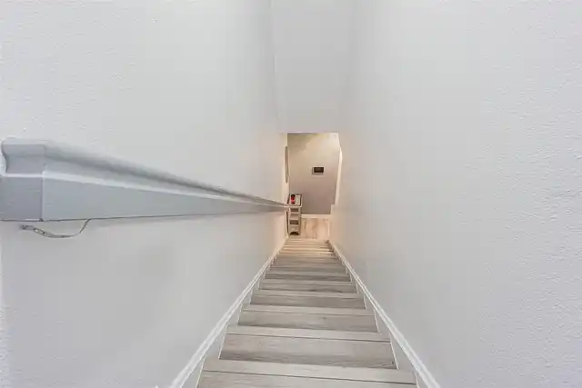Listing Photo 17