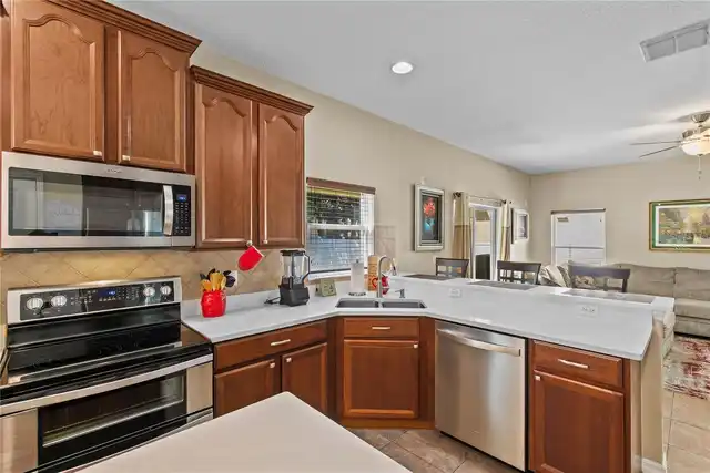 Listing Photo 15
