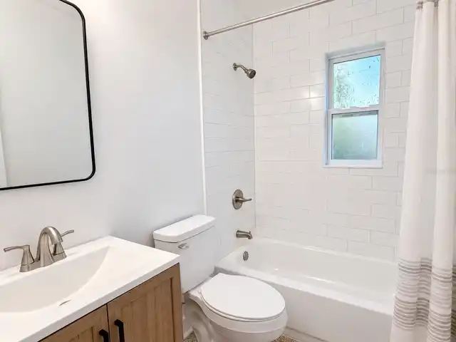 Listing Photo 7