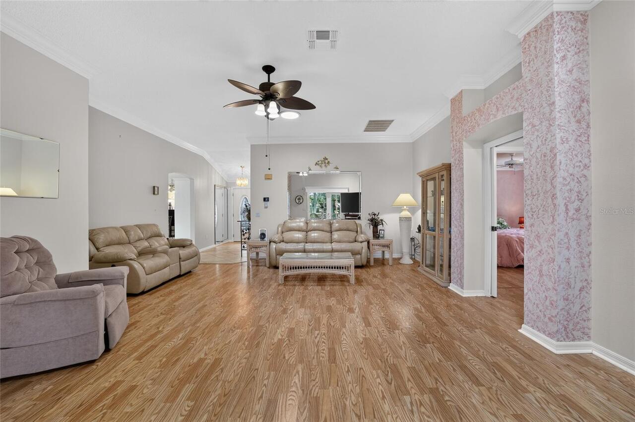 Listing Photo 28