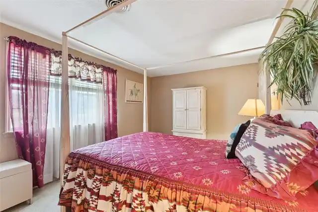 Listing Photo 13