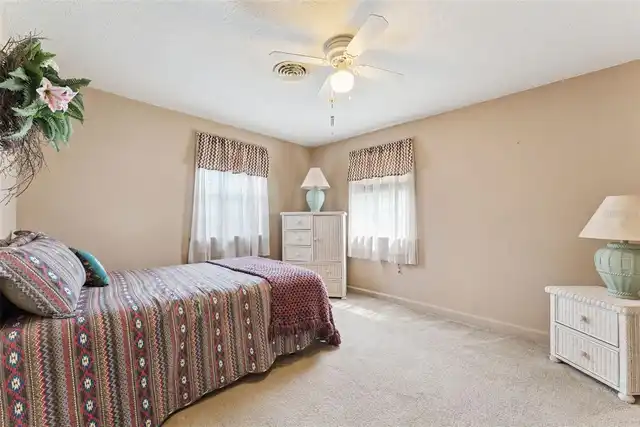 Listing Photo 19
