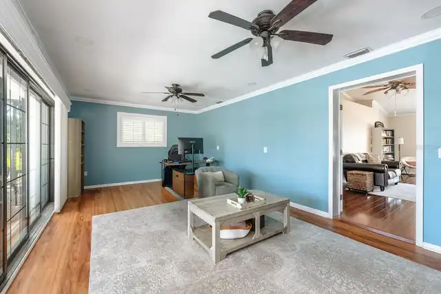 Listing Photo 14