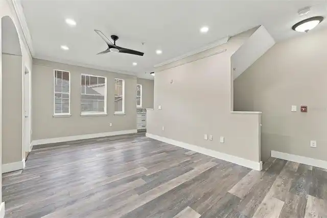 Listing Photo 15
