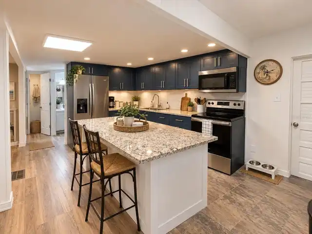 Listing Photo 10