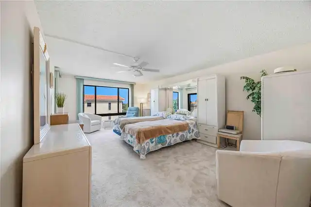 Listing Photo 32