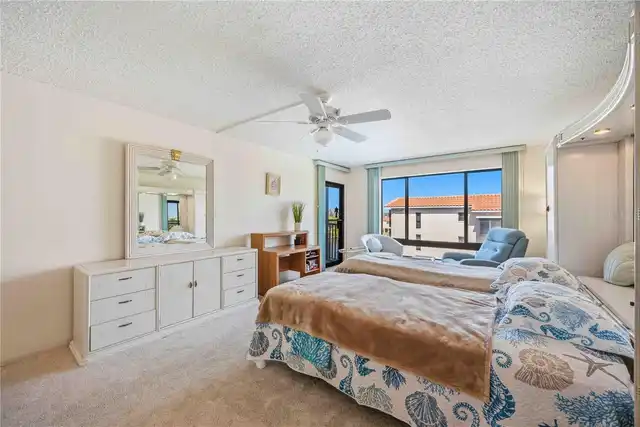 Listing Photo 33