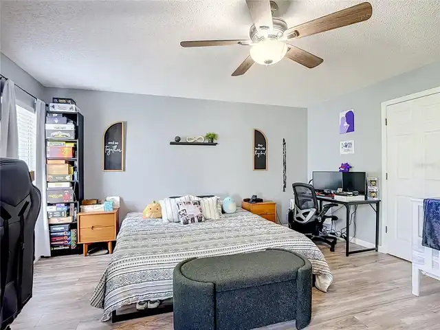 Listing Photo 14