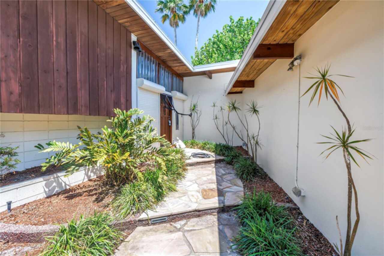 Listing Photo 8