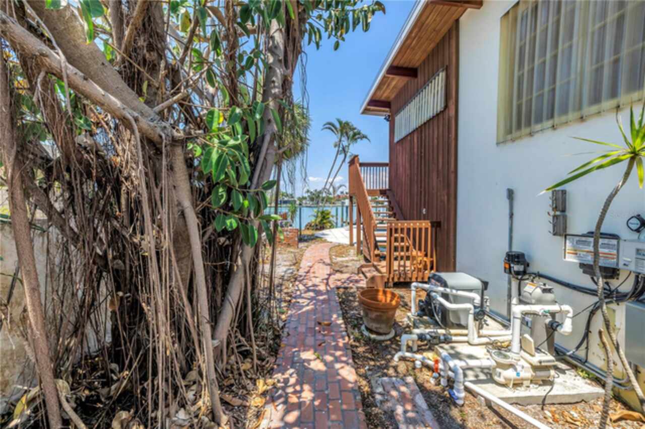 Listing Photo 16