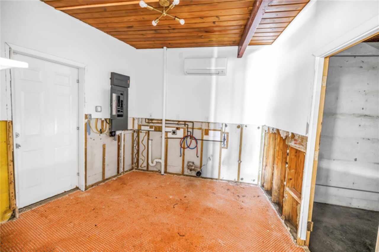 Listing Photo 29