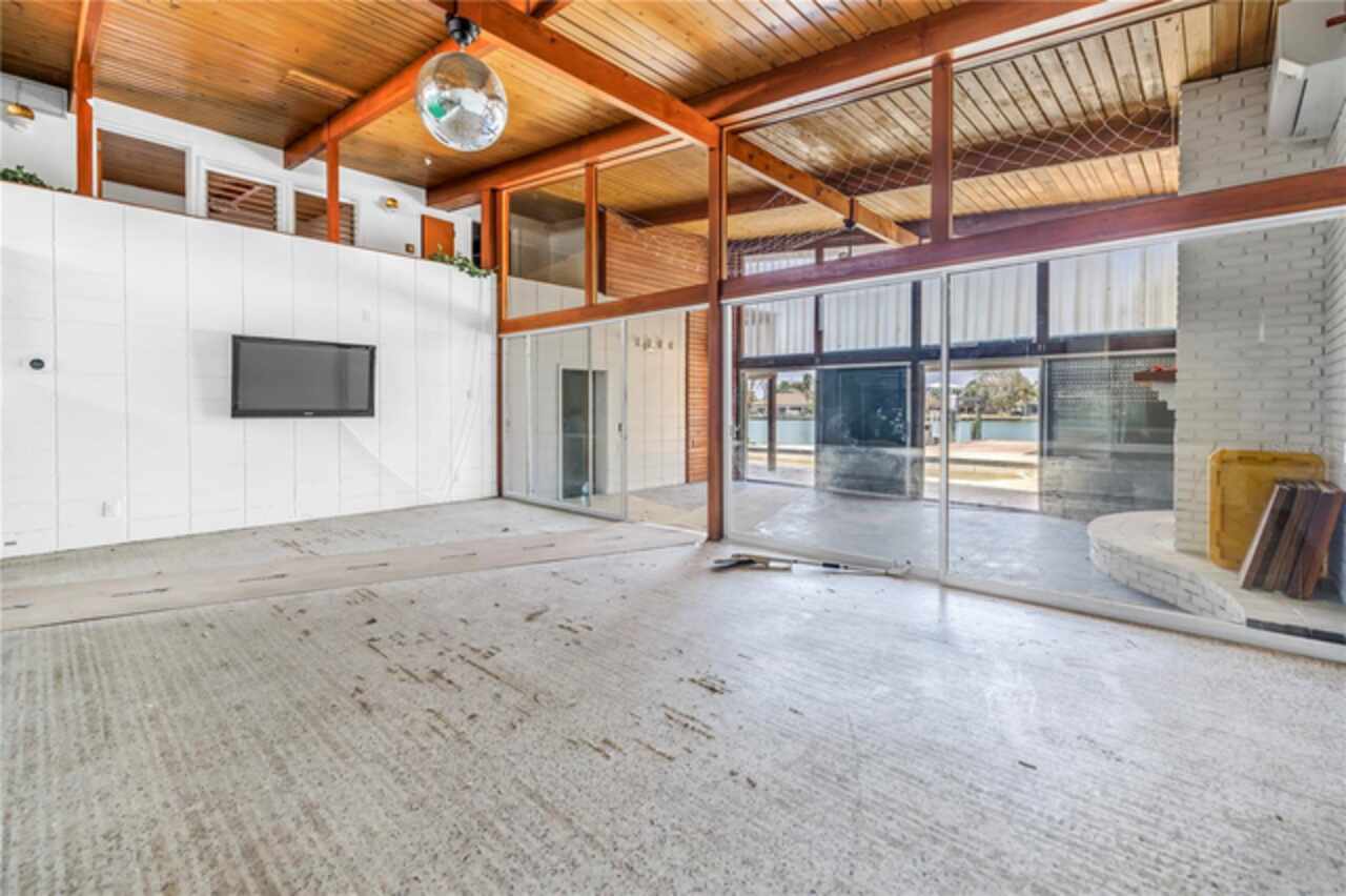 Listing Photo 32