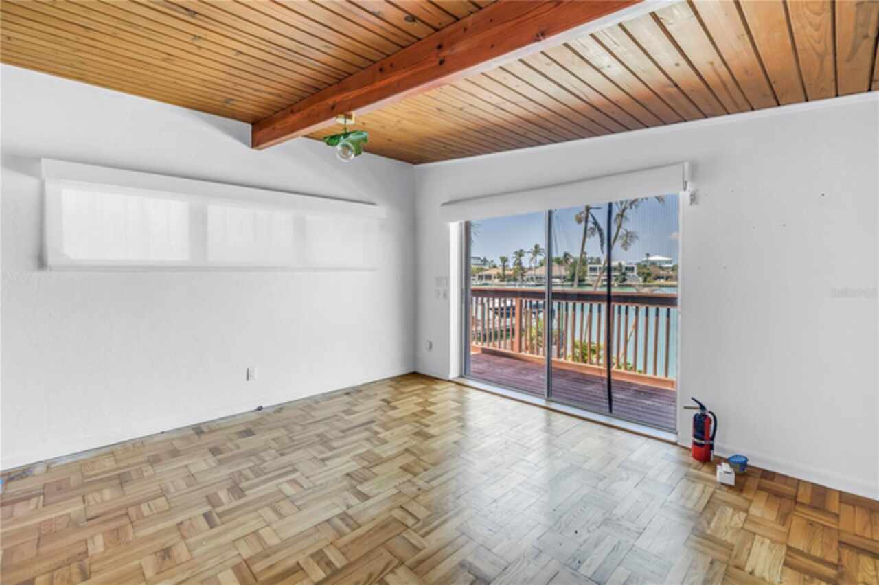 Listing Photo 33