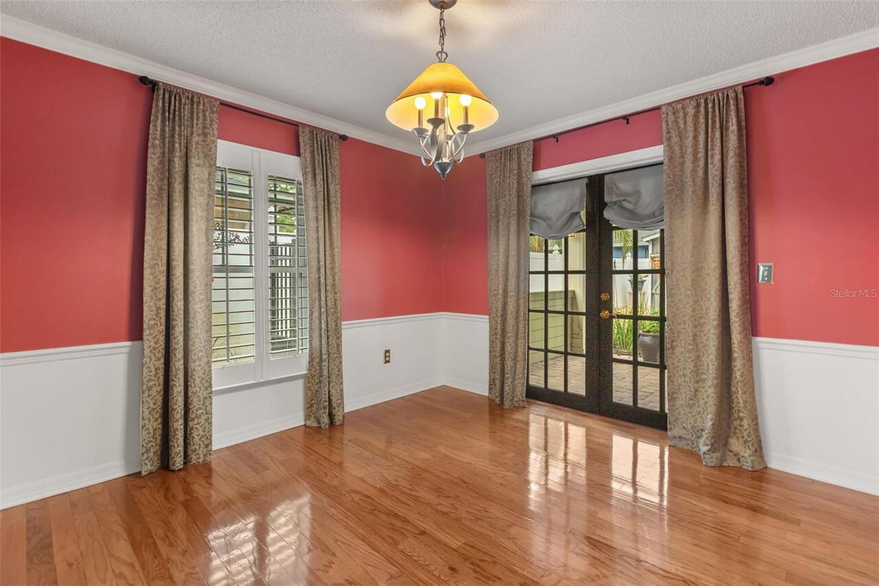 Listing Photo 11