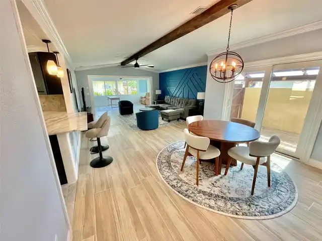 Listing Photo 11