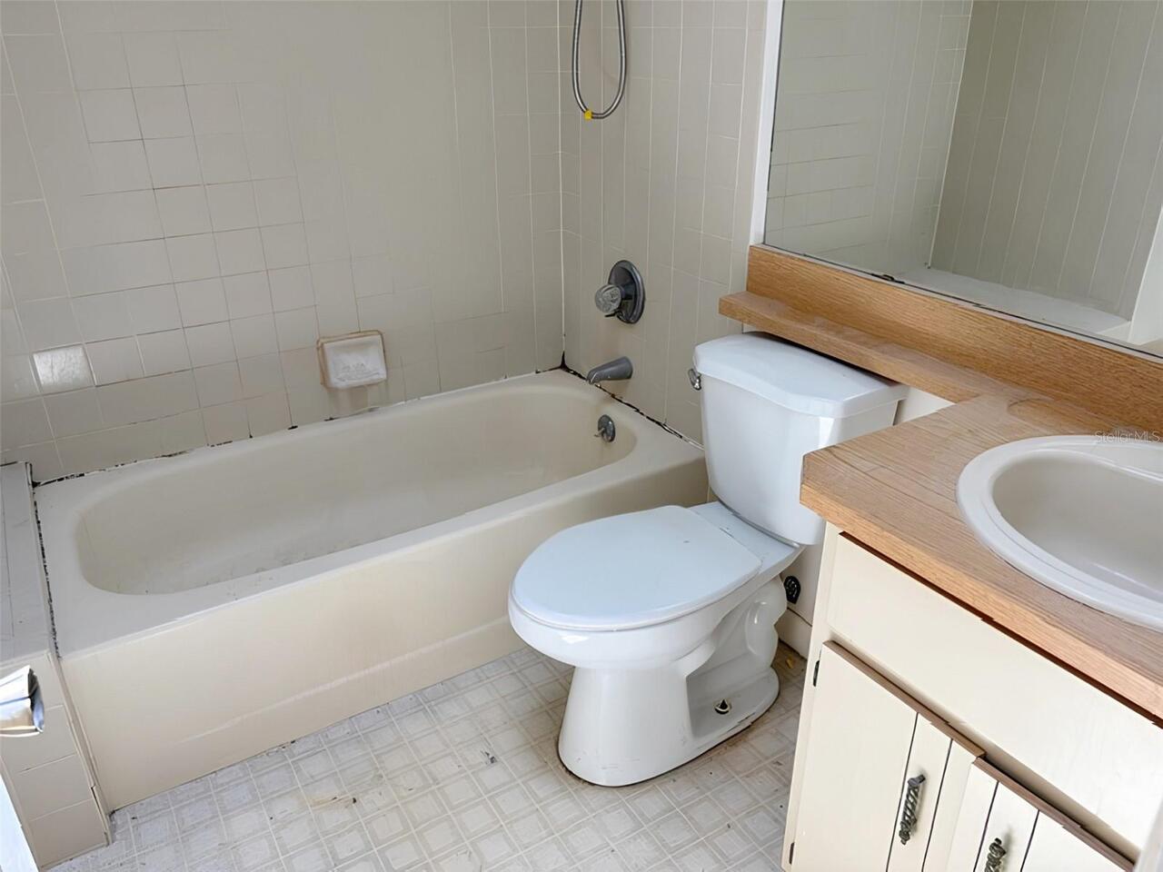 Listing Photo 17