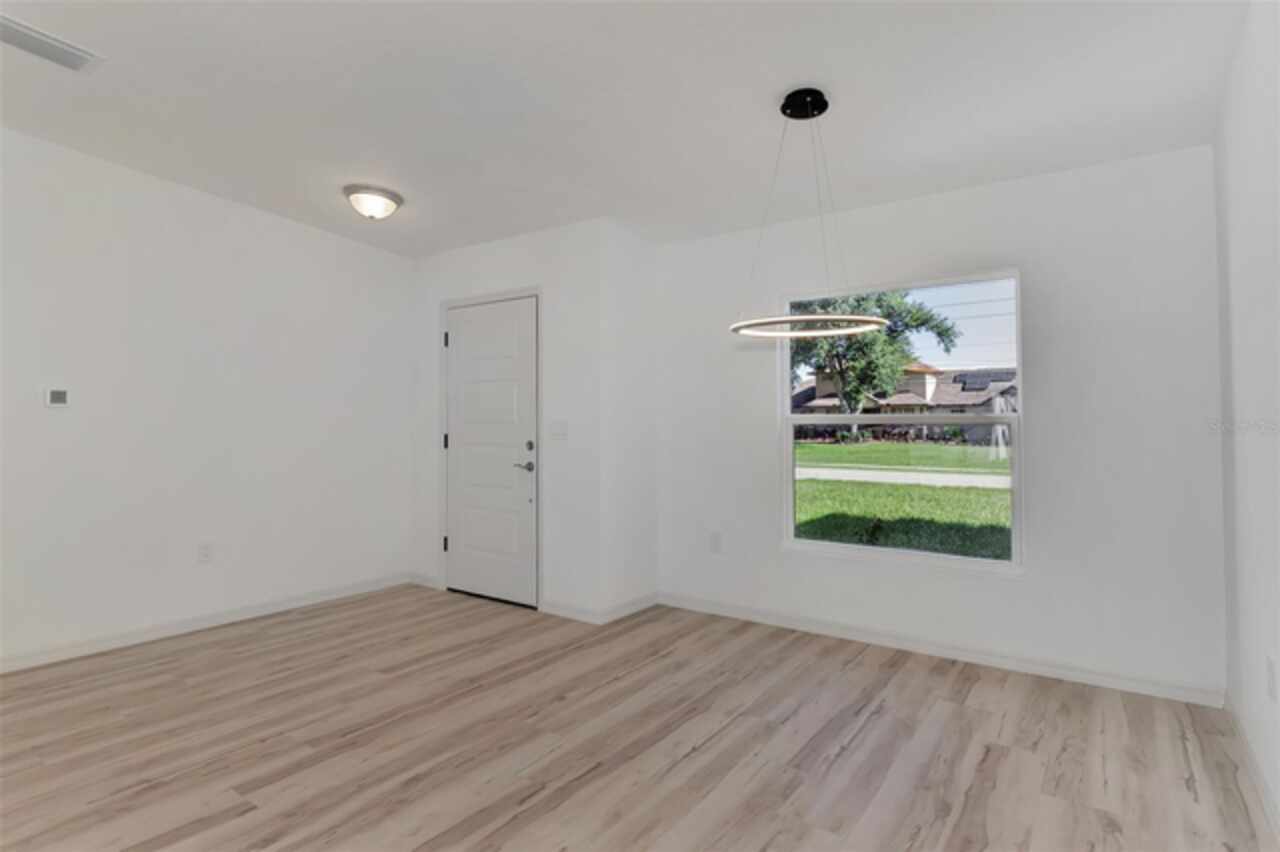 Listing Photo 33