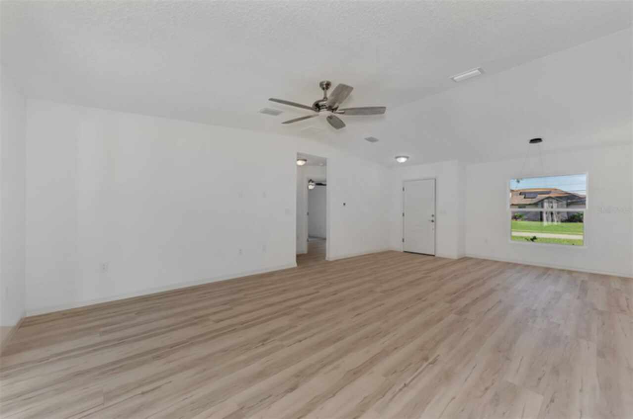 Listing Photo 35