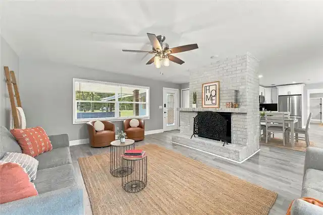 Listing Photo 6