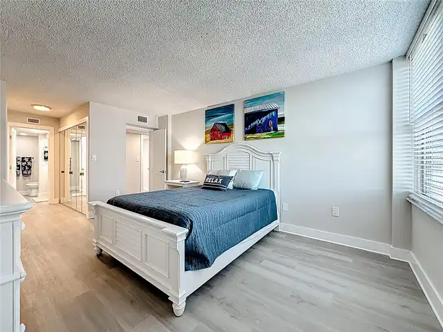 Listing Photo 34