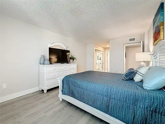 Listing Photo 35