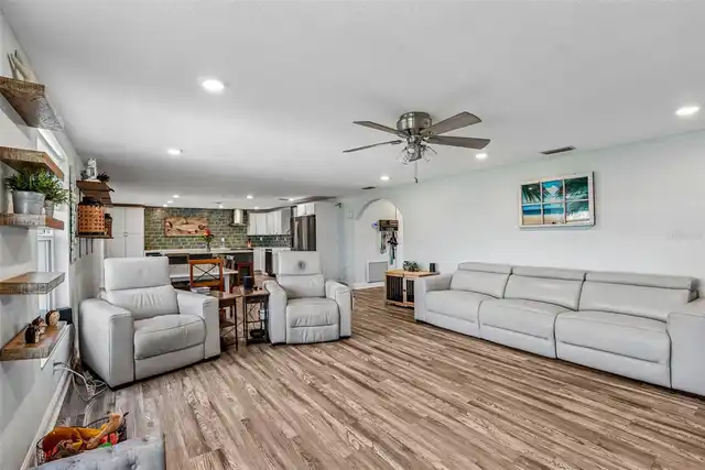 Listing Photo 25