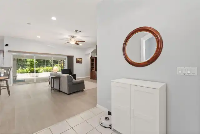 Listing Photo 17