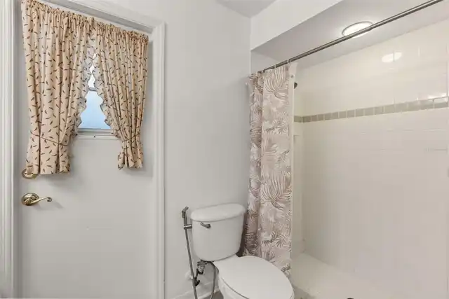 Listing Photo 28
