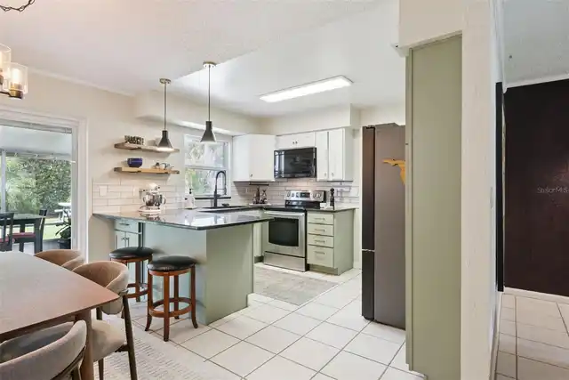 Listing Photo 17