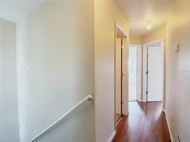 Listing Photo 9