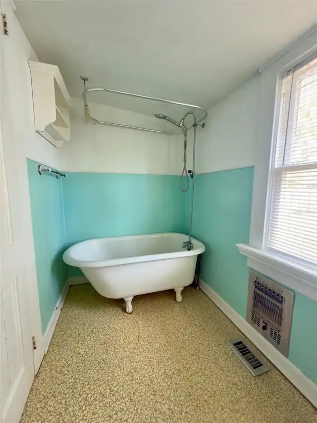 Listing Photo 6