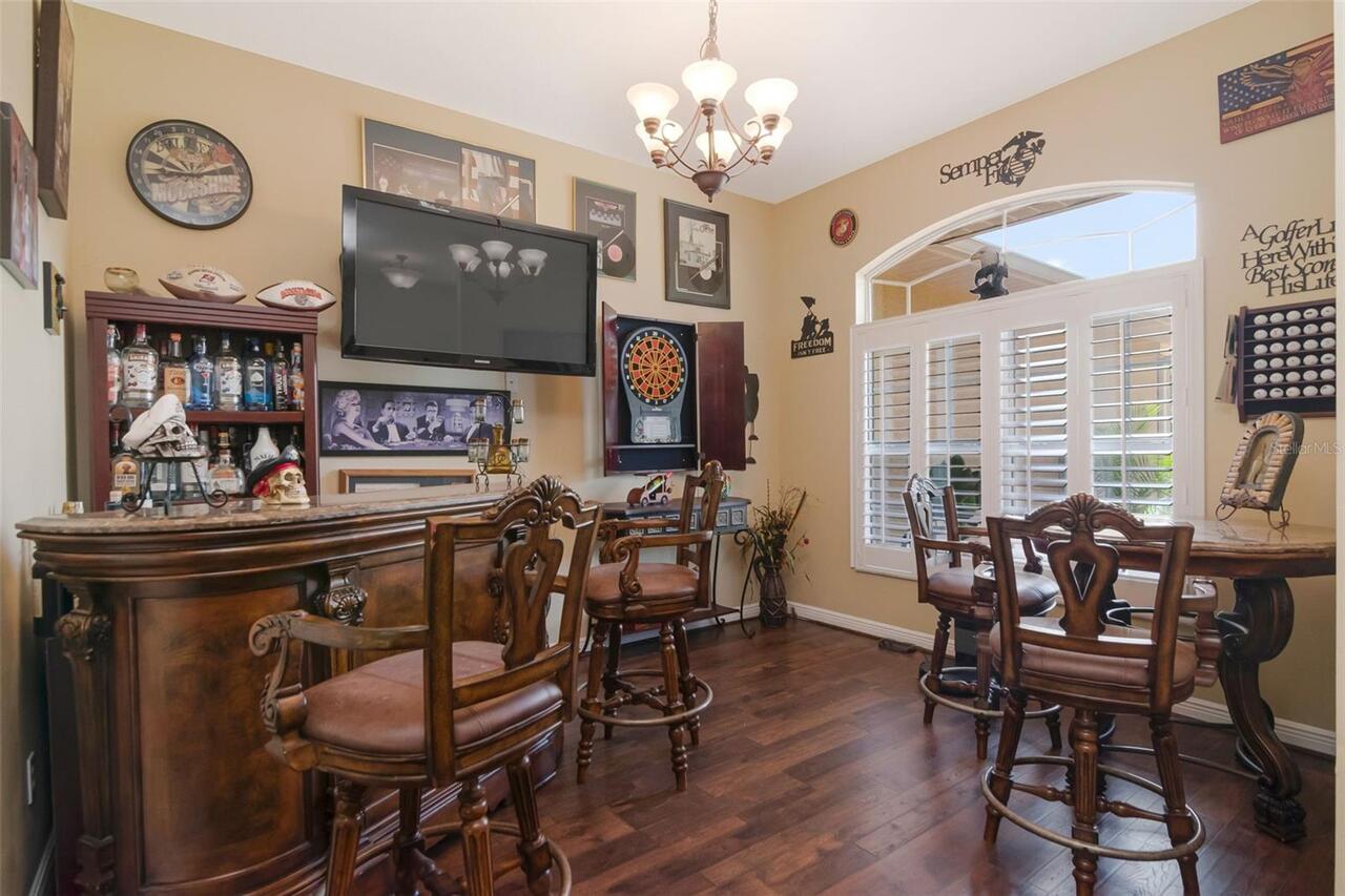 Listing Photo 10