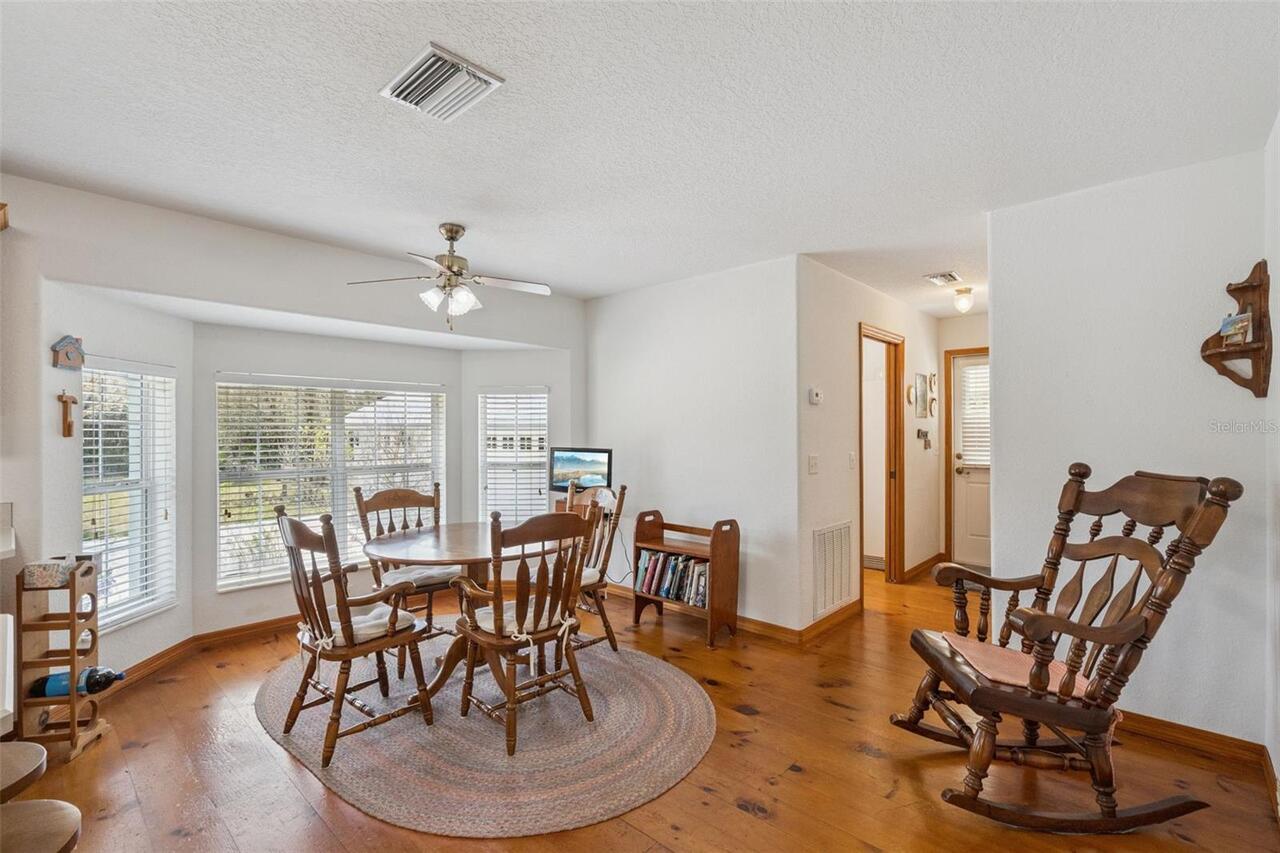 Listing Photo 9