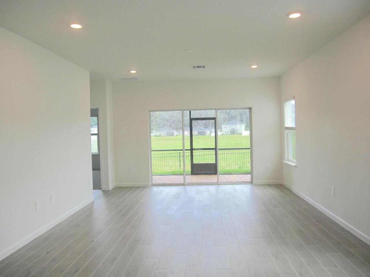 Listing Photo 14