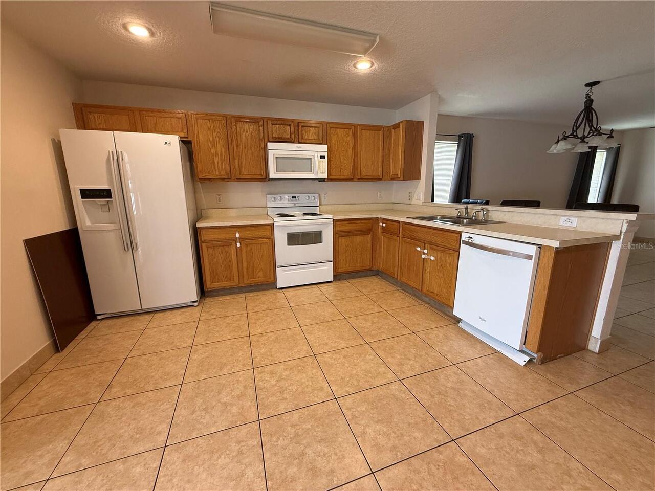 Listing Photo 10