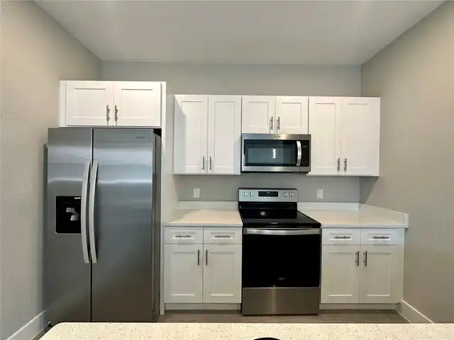 Listing Photo 14