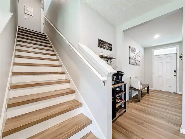 Listing Photo 11