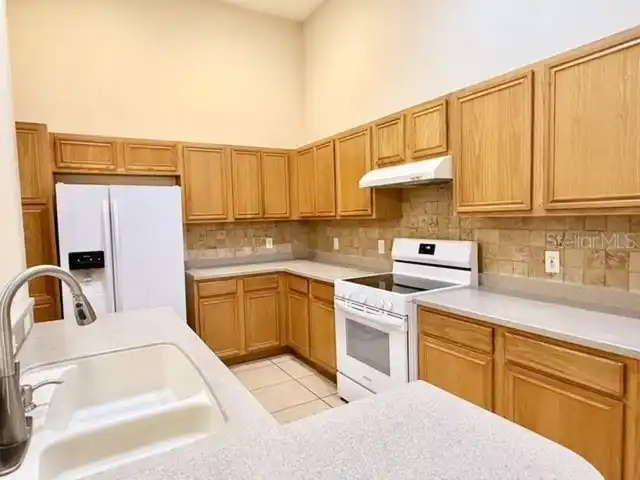 Listing Photo 9