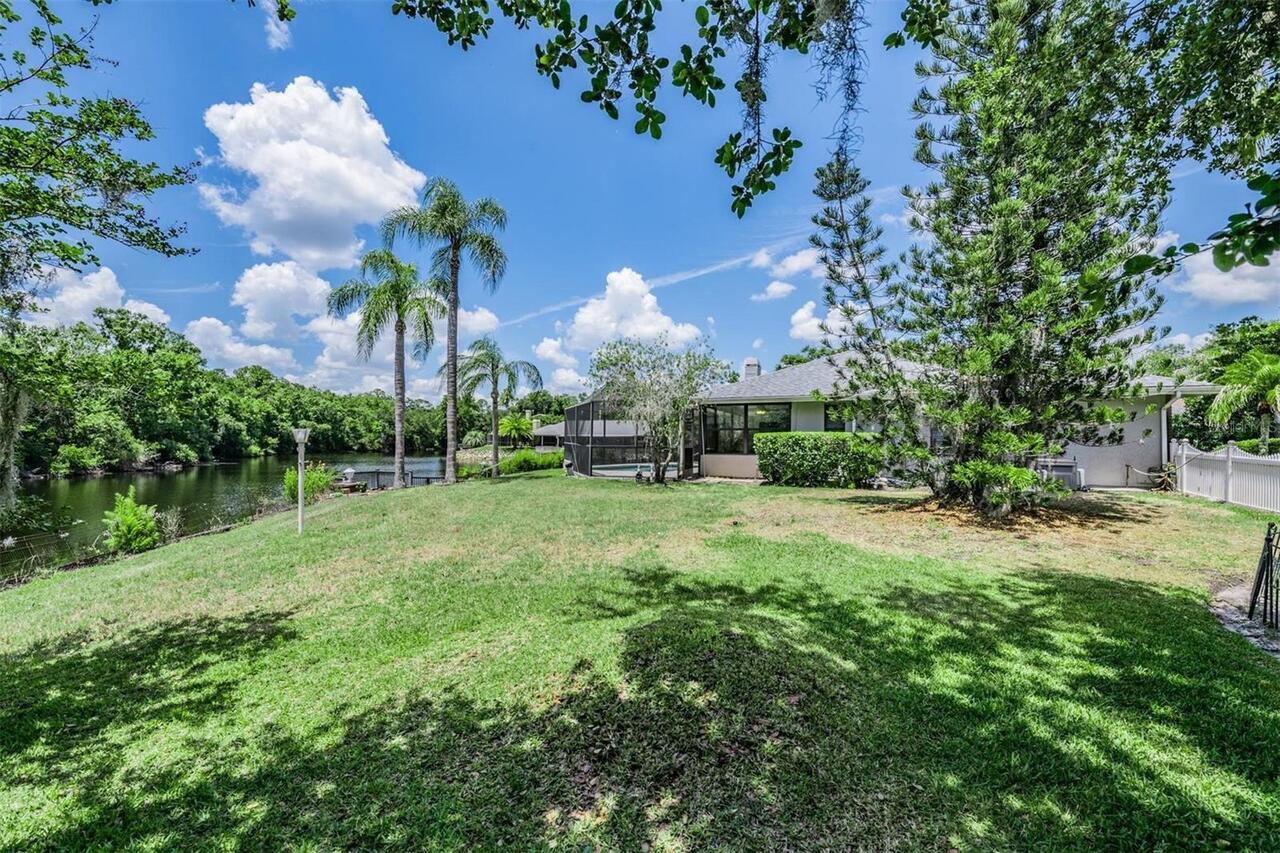 Listing Photo 8