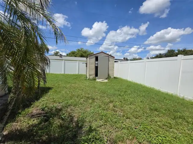 Listing Photo 14