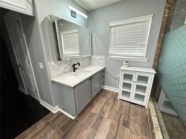 Listing Photo 18