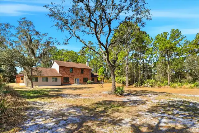 Listing Photo 8