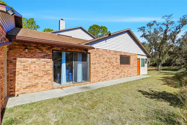 Listing Photo 16
