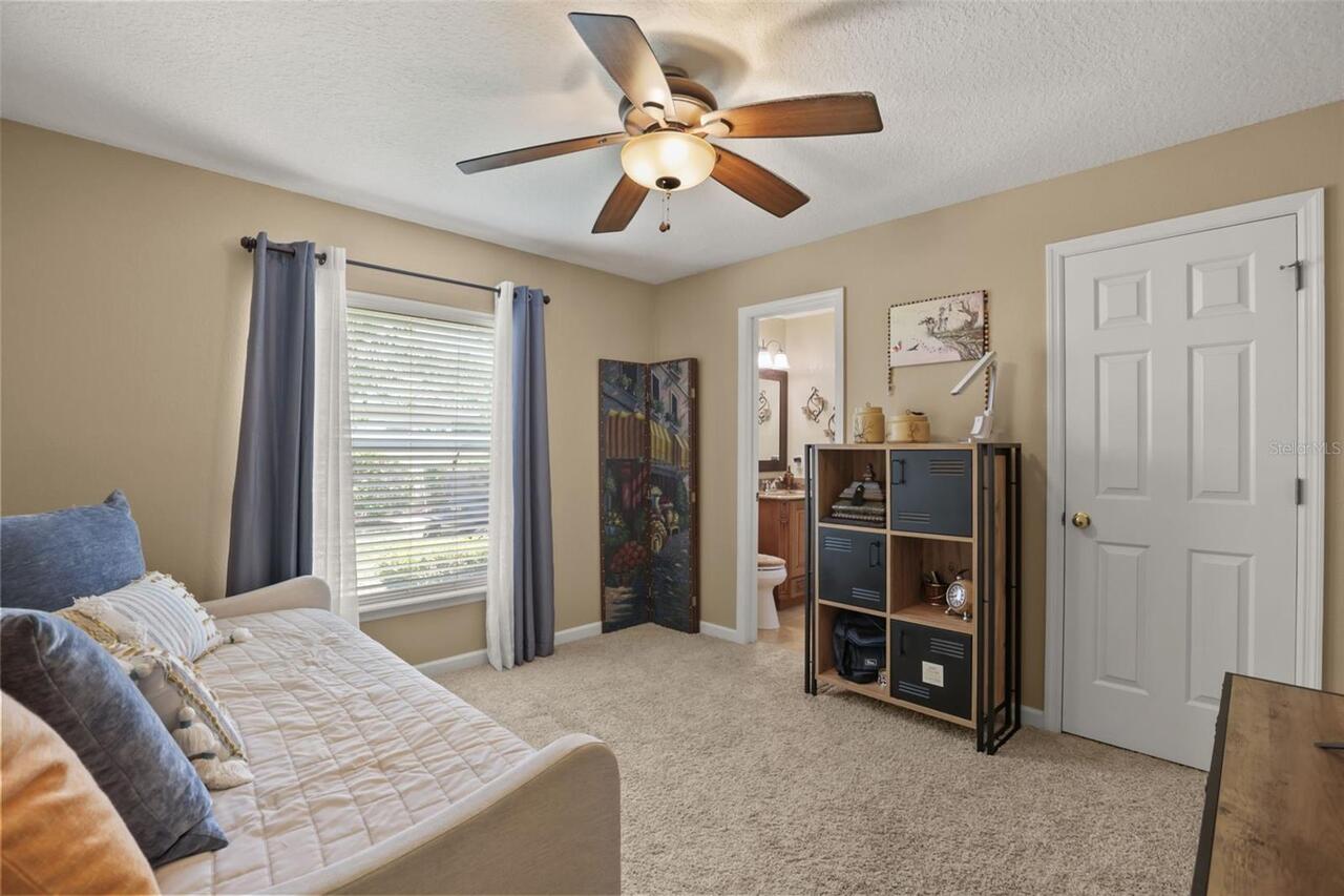 Listing Photo 34