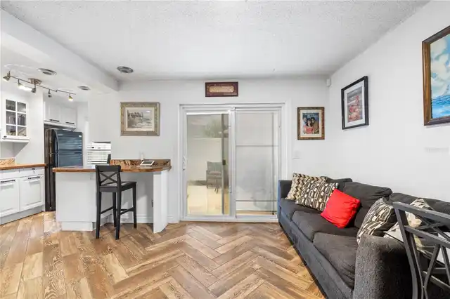 Listing Photo 15