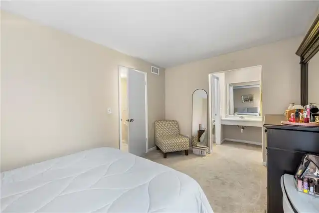 Listing Photo 25